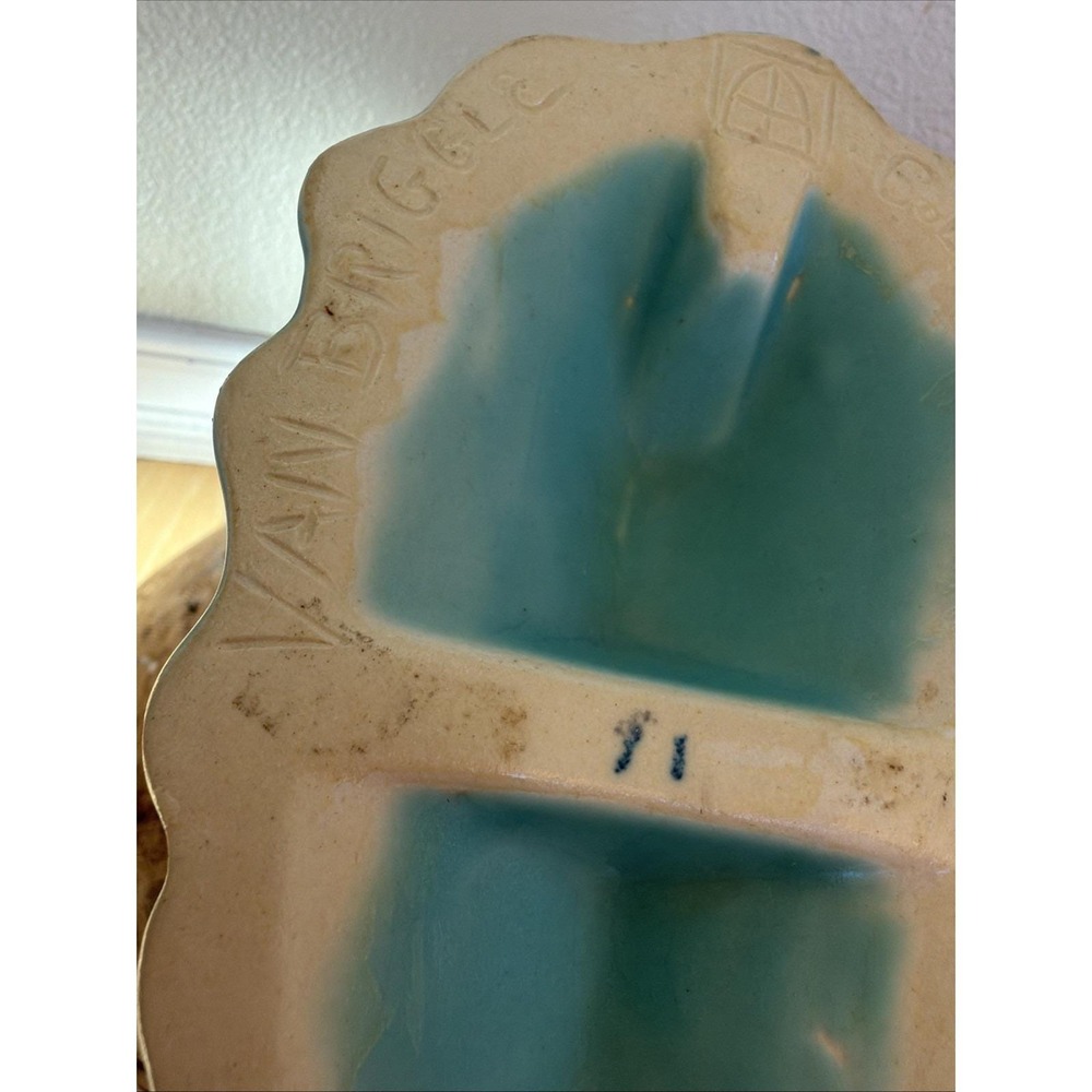 Antique Van Briggle Cornucopia Vase‎ Matte Turquoise Colorado Springs 8 Inch - Picture 8 of 9